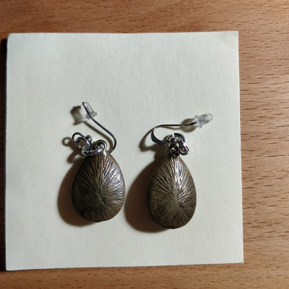 Teardrop Rose earrings - Picture 2 of 2